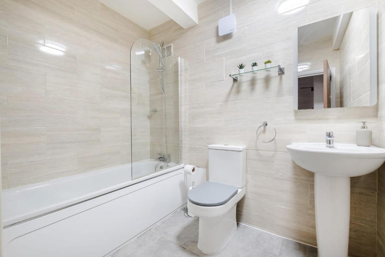 לונדון First Class Living Experience Luxury In Harley St מראה חיצוני תמונה