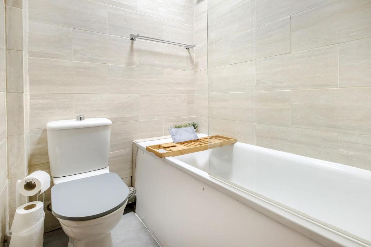 לונדון First Class Living Experience Luxury In Harley St מראה חיצוני תמונה