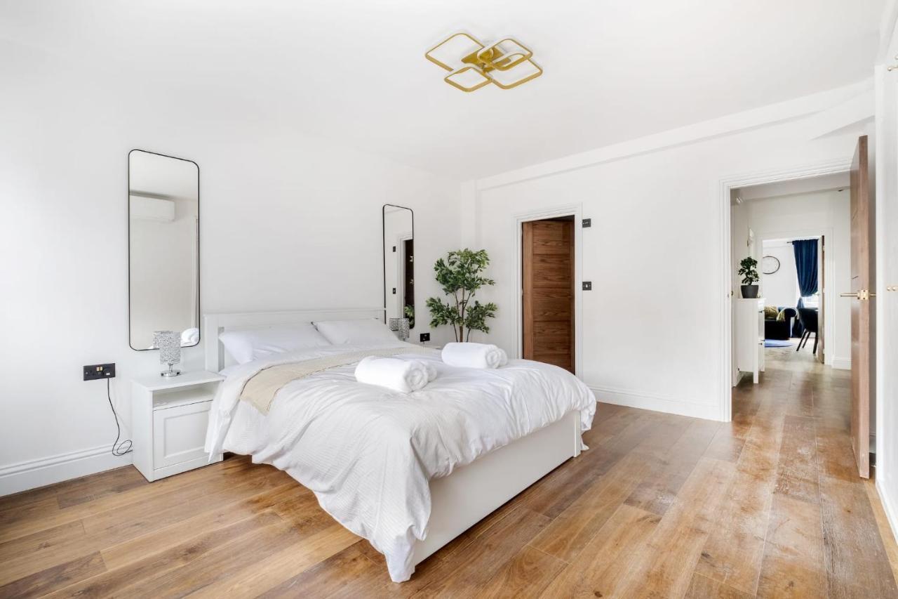 לונדון First Class Living Experience Luxury In Harley St מראה חיצוני תמונה